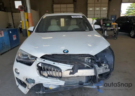 2017 BMW X1 xDrive28I z USA, uszkodzony, nr VIN WBXHT3C36H5F75824